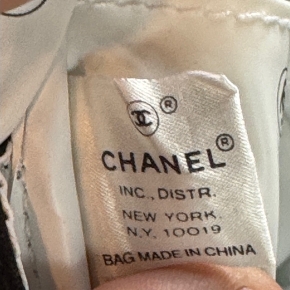 CHANEL Logo Cosmetic Pouch Make Up Bag - Picture 10 of 11